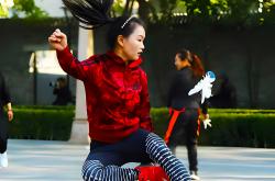 开云体育入口-精妙绝伦的技艺，运动员引领潮流的简单介绍