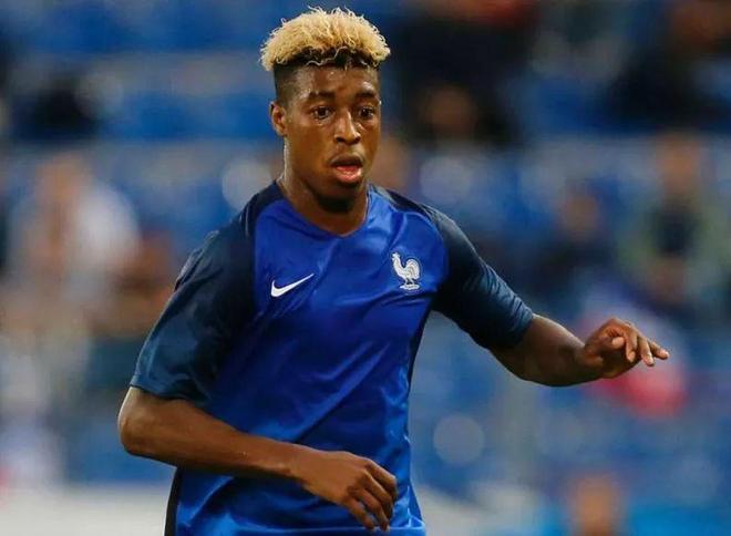 法国超级联赛竞争激烈，夺冠希望悬在一线